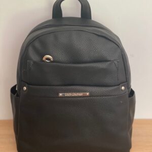 Mochila ecocuero con cierres